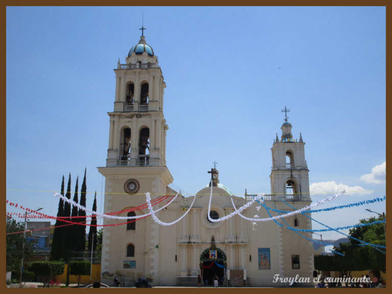 Froylan-capilla-vista-frontal-con-marco-scaled